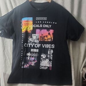 Popular Poison Black Graphic T-Shirt for Men Size L